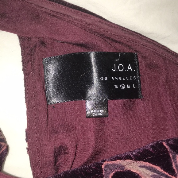 Floral Cold Shoulder Blouse - Picture 3 of 3